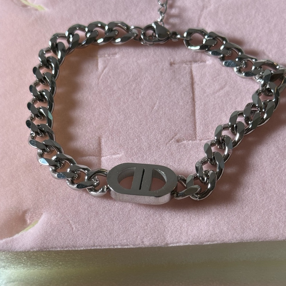 KC Chic Silver Necklace & Bracelet Bracelet Set ~ Never Worn “K18” - Picture 6 of 11